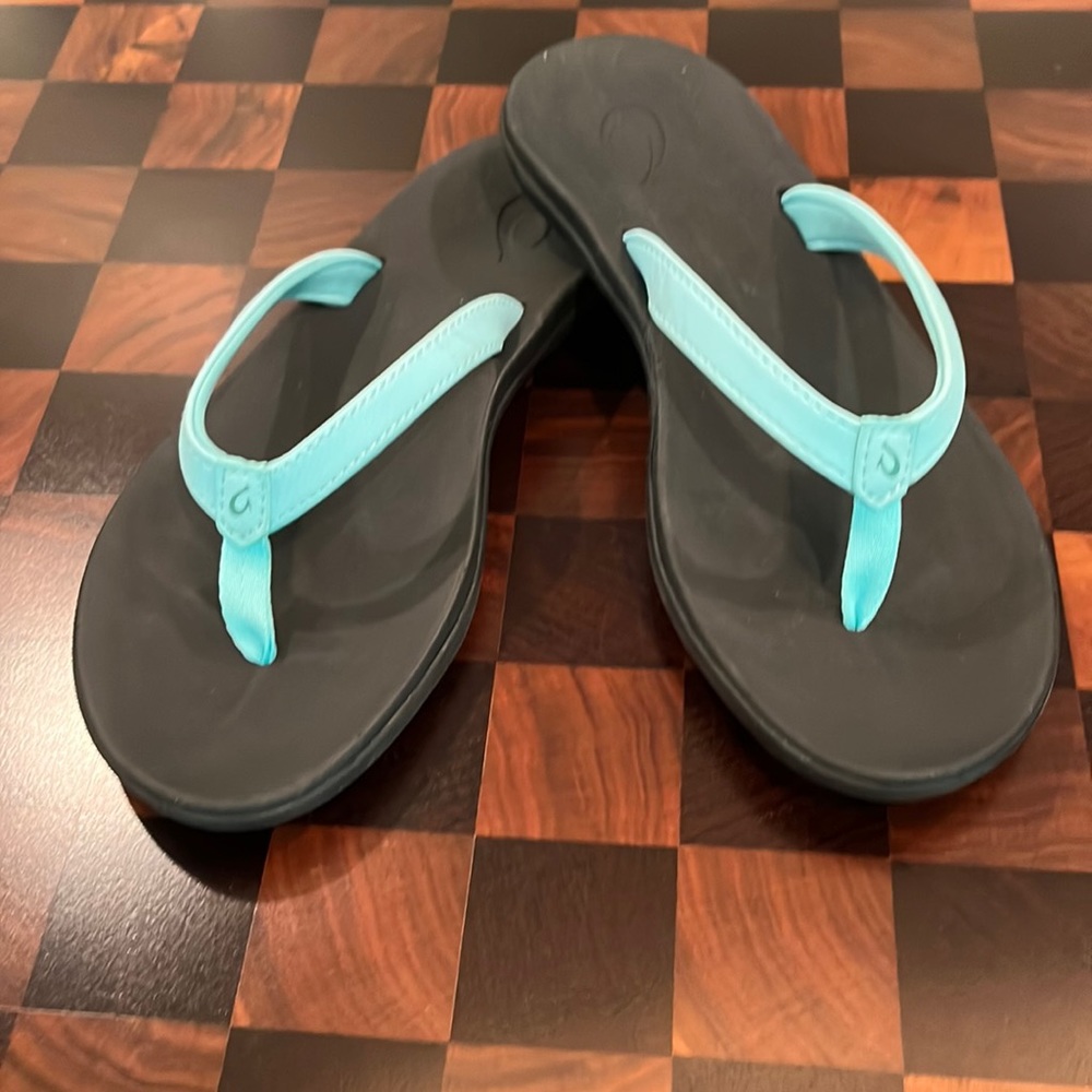 Olukai Girls Sandals/Flip Flops Size 3